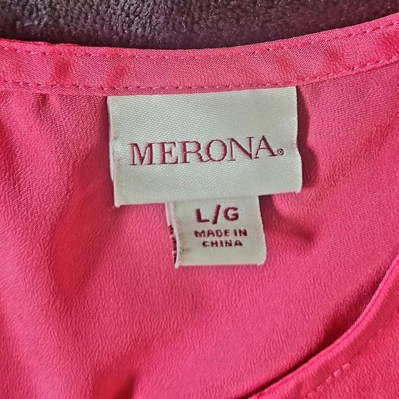 Ladies' Sleeveless Blouse (Size L) - Picture 2 of 2